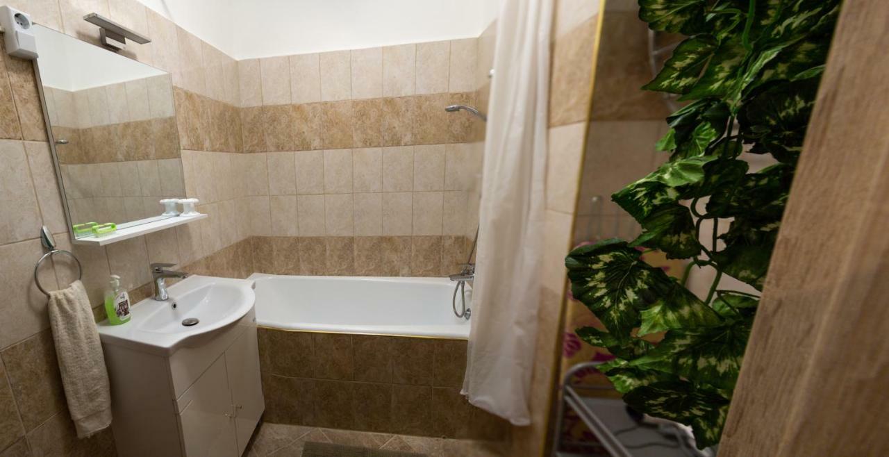 Koroesi Apartman Pécs Eksteriør billede